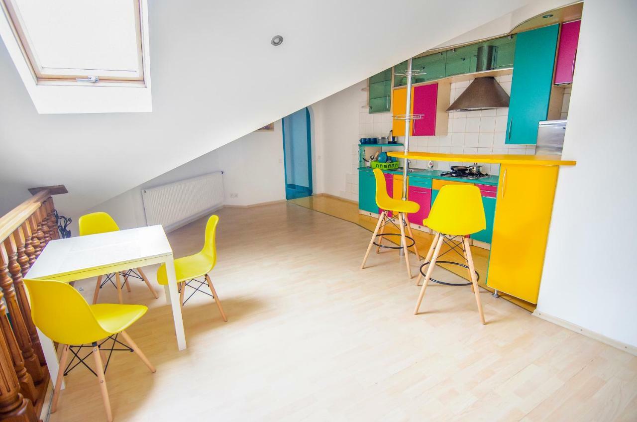 Friends Hostel Lviv Rustaveli Str Zewnętrze zdjęcie
