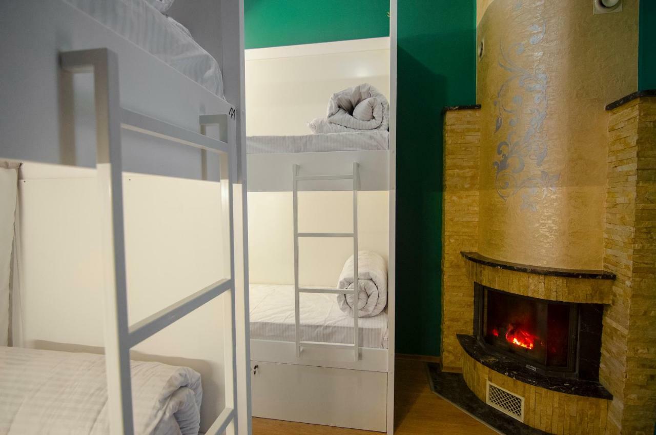 Friends Hostel Lviv Rustaveli Str Zewnętrze zdjęcie