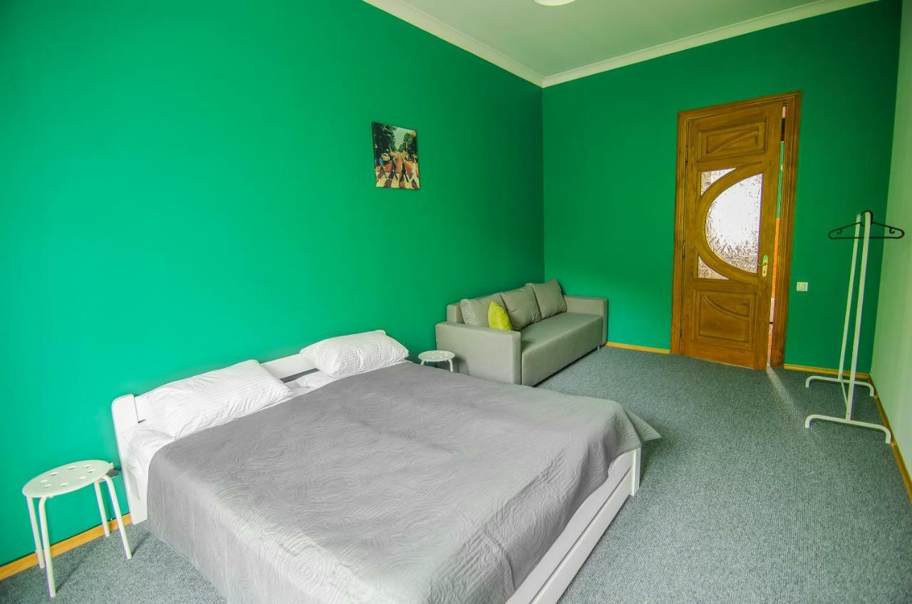 Friends Hostel Lviv Rustaveli Str Zewnętrze zdjęcie